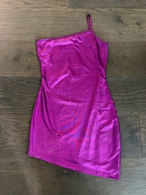 Superdown Fuchsia Metallic Mini Dress Asymmetrical Body-con. NWT. Medium